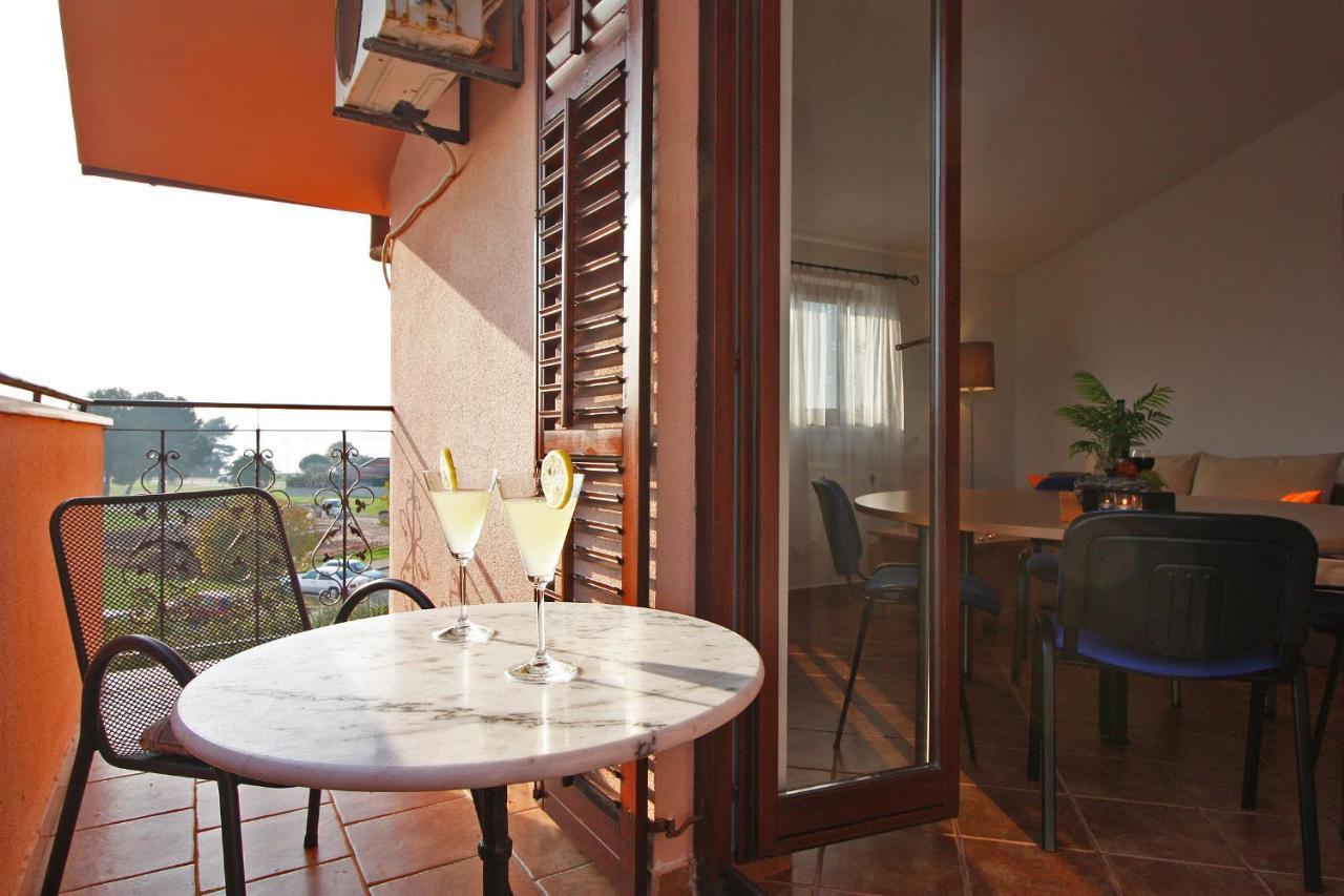 Brijunisol - 3 Apartments Top Position Near The Beautiful Beach Fažana Zewnętrze zdjęcie