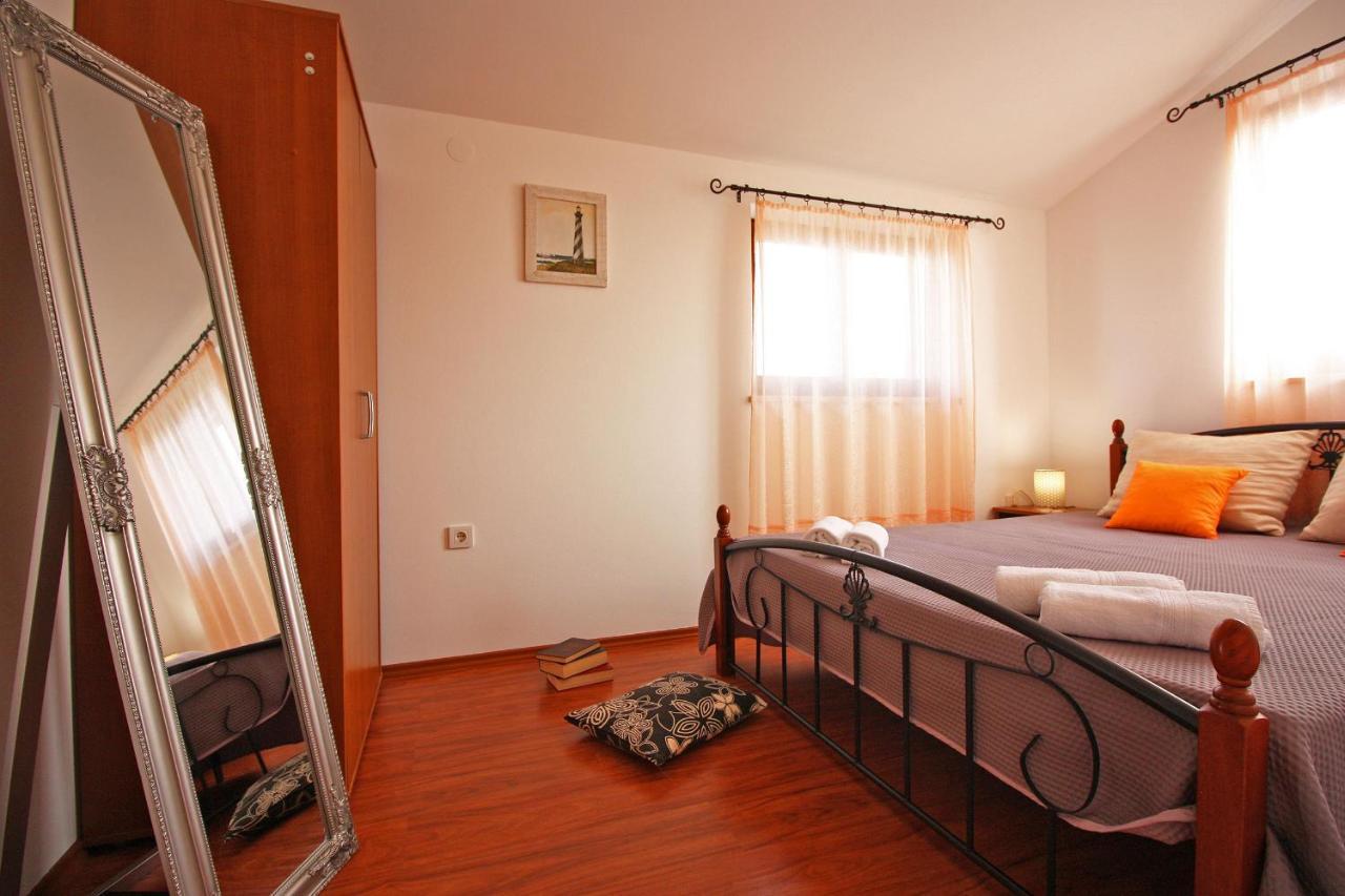 Brijunisol - 3 Apartments Top Position Near The Beautiful Beach Fažana Zewnętrze zdjęcie