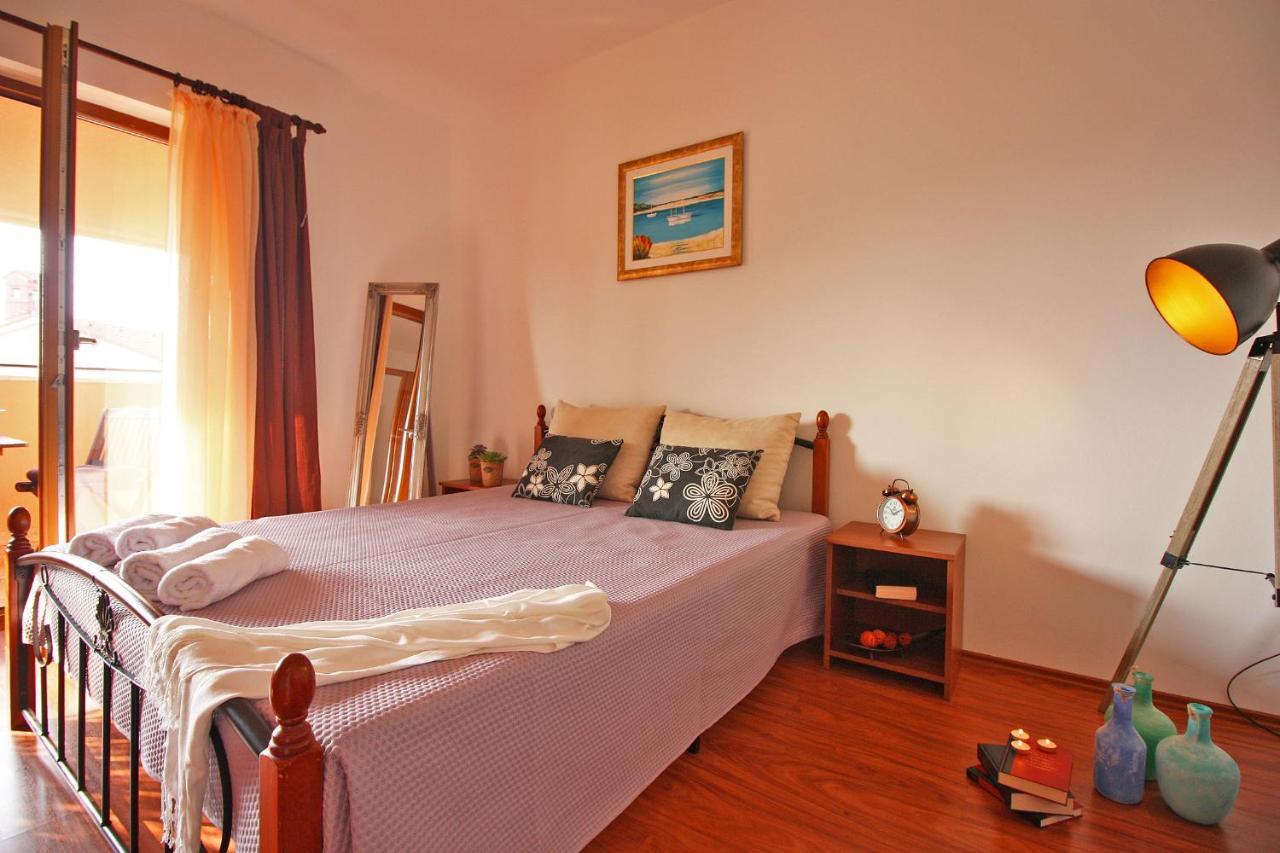 Brijunisol - 3 Apartments Top Position Near The Beautiful Beach Fažana Zewnętrze zdjęcie